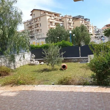 B&B Villa Chiara - Bed And Breakfast-3